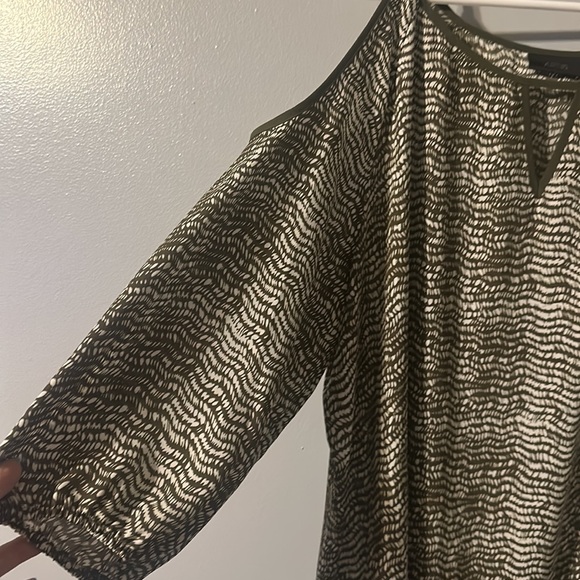Apt 9 Stylish Olive Green and White Women's Top Size XL - Picture 2 of 4